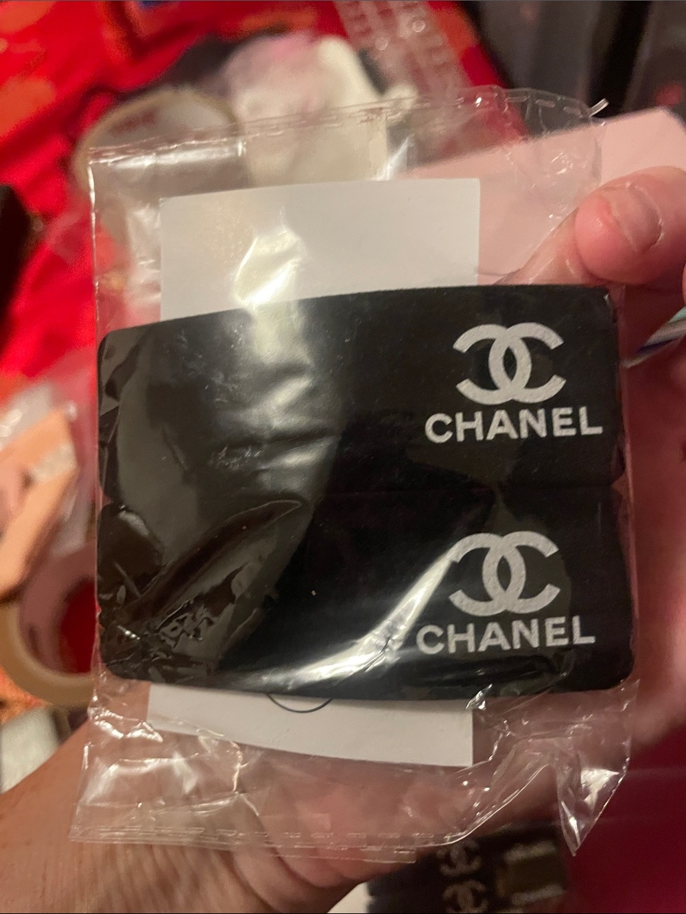 Beaute GWP hair accessories - Picture 10 of 17